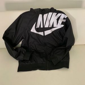 Nike sportswear windrunner